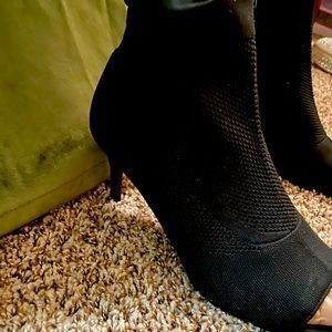 Black open toe zip up bootie